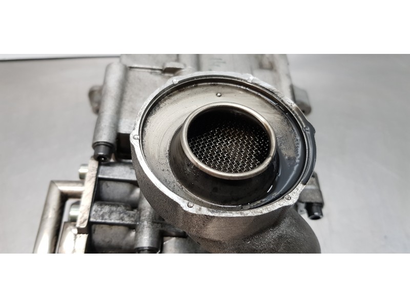 Recambio de bomba aceite para volkswagen touareg (7la) tdi v10 referencia OEM IAM 038115105C 07Z115187A  Recambio de bomba aceite para volkswagen touareg (7la) tdi v10 referencia OEM IAM 038115105C 07Z115187A