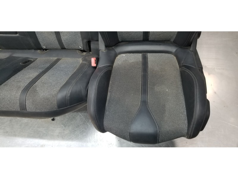 Recambio de juego asientos completo para peugeot 3008 allure referencia OEM IAM 1622708380 1616753480 1622708080