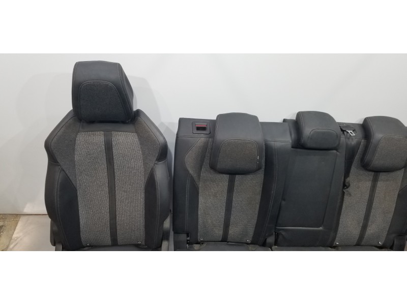 Recambio de juego asientos completo para peugeot 3008 allure referencia OEM IAM 1622708380 1616753480 1622708080