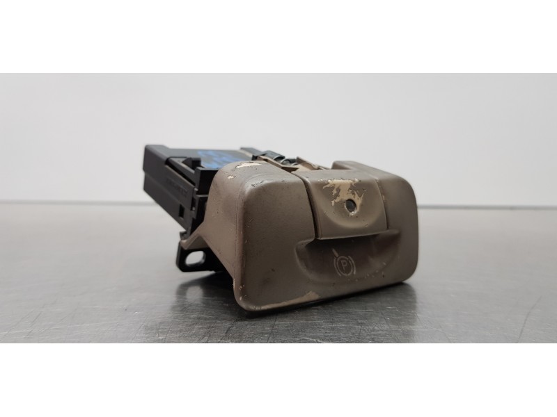 Recambio de freno de mano electrico para renault scenic ii authentique referencia OEM IAM 8200243681   Recambio de freno de mano electrico para renault scenic ii authentique referencia OEM IAM 8200243681