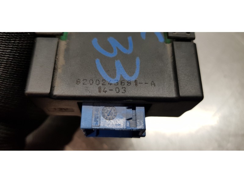 Recambio de freno de mano electrico para renault scenic ii authentique referencia OEM IAM 8200243681   Recambio de freno de mano electrico para renault scenic ii authentique referencia OEM IAM 8200243681