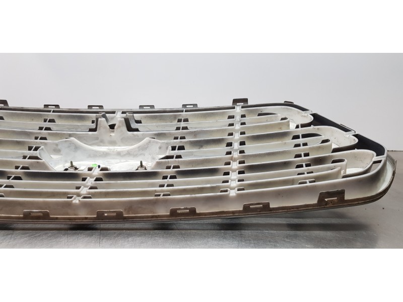 Recambio de rejilla delantera para ford transit kastenwagen (ttg) 350 l2 referencia OEM IAM 1906368 BK3117B968CC5FNV 