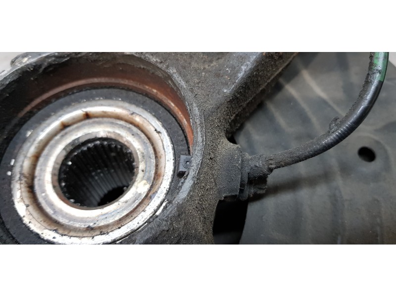 Recambio de mangueta delantera izquierda para mercedes clase r (w251) 320 cdi (251.022) referencia OEM IAM A2513301320  