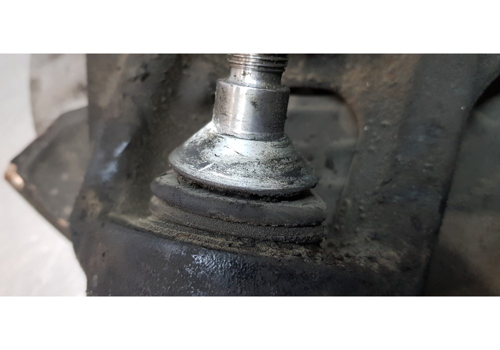 Recambio de mangueta delantera izquierda para mercedes clase r (w251) 320 cdi (251.022) referencia OEM IAM A2513301320  