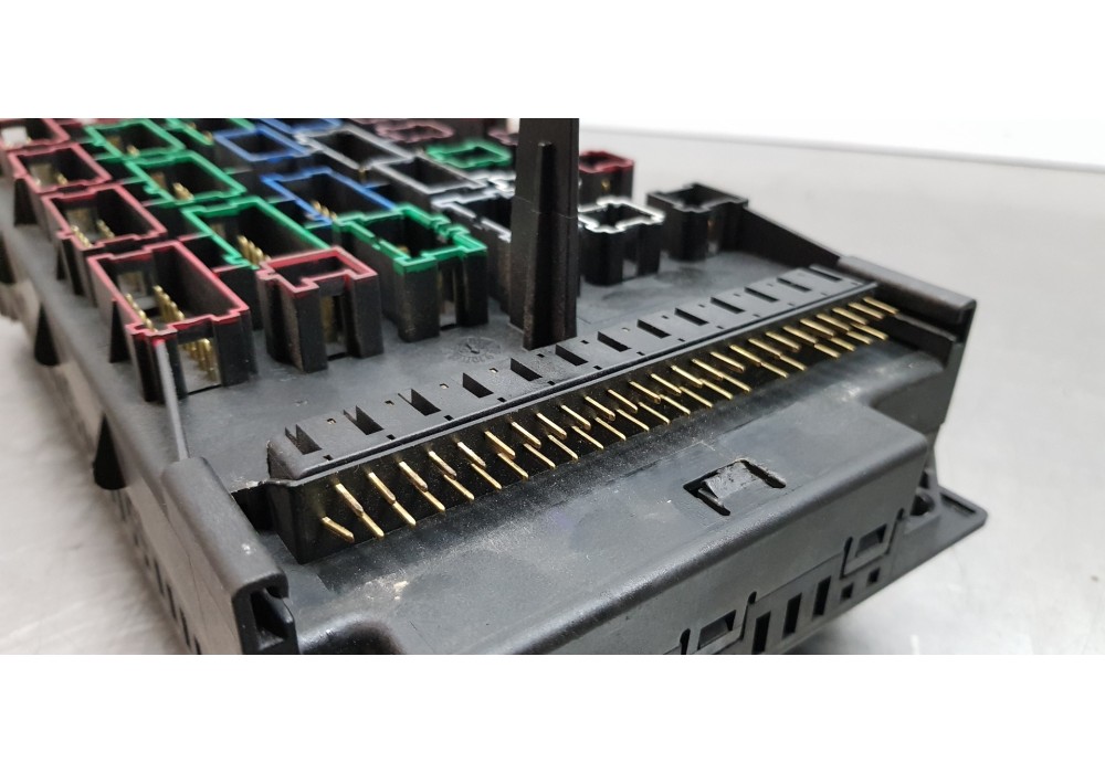 Recambio de caja reles / fusibles para mercedes clase m (w163) 270 cdi (163.113) referencia OEM IAM 1635450205  