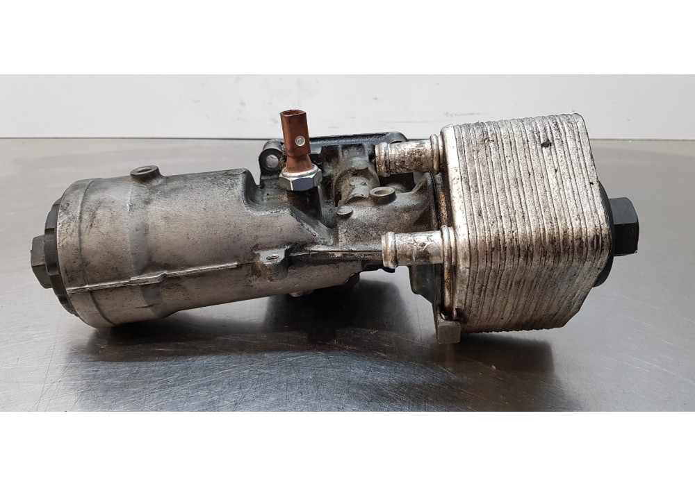Recambio de enfriador aceite motor para audi a4 avant (8e) 2.0 tdi referencia OEM IAM 045115389E   Recambio de enfriador aceite motor para audi a4 avant (8e) 2.0 tdi referencia OEM IAM 045115389E