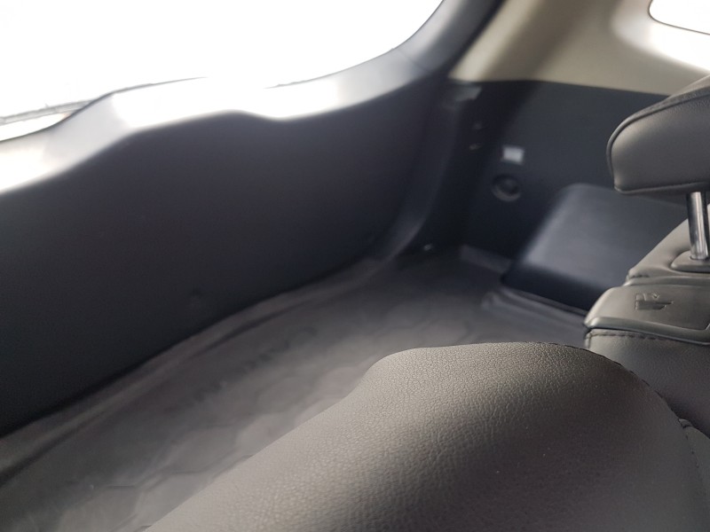 kia carens ( ) del año 2017