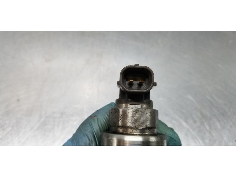 Recambio de inyector para chevrolet cruze lt referencia OEM IAM 55567729  