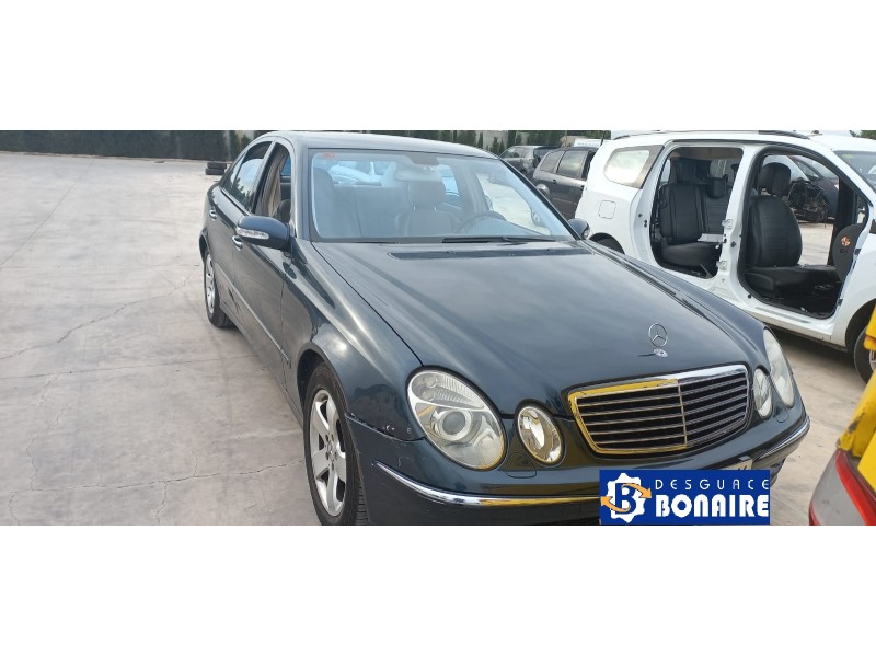 mercedes clase e (w211) berlina del año 2002