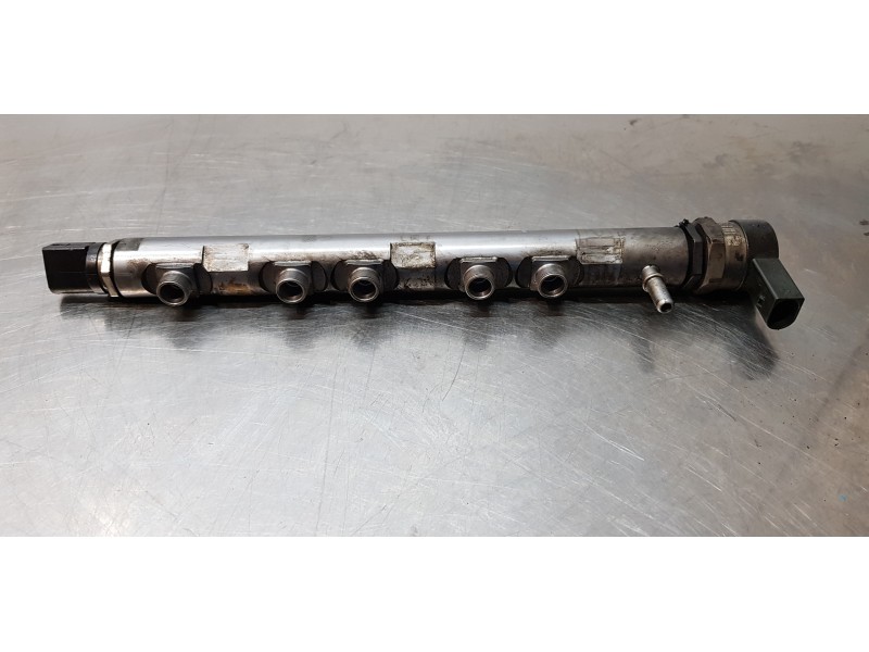 Recambio de rampa inyectora para bmw serie 1 coupe (e82) 123d referencia OEM IAM 7800601   Recambio de rampa inyectora para bmw serie 1 coupe (e82) 123d referencia OEM IAM 7800601