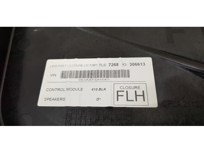 Recambio de moldura para land rover range rover vogue referencia OEM IAM LR034286  