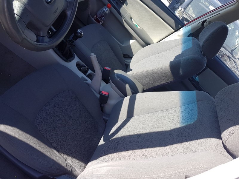 kia cerato del año 2005