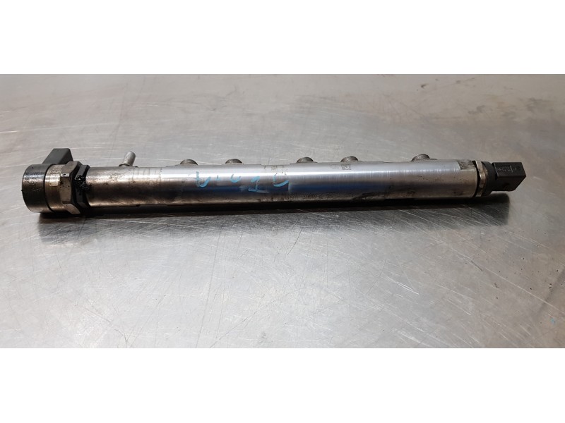 Recambio de rampa inyectora para bmw serie 1 coupe (e82) 123d referencia OEM IAM 7800601   Recambio de rampa inyectora para bmw serie 1 coupe (e82) 123d referencia OEM IAM 7800601