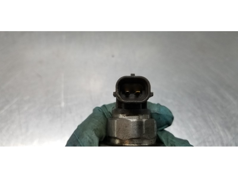 Recambio de inyector para chevrolet cruze lt referencia OEM IAM 55567729  