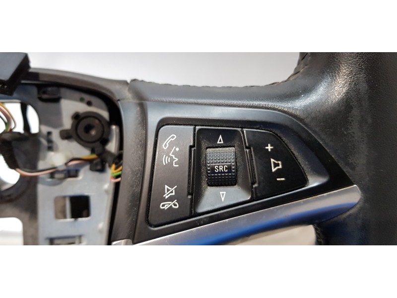 Recambio de volante para opel zafira tourer excellence referencia OEM IAM 13351029   Recambio de volante para opel zafira tourer excellence referencia OEM IAM 13351029