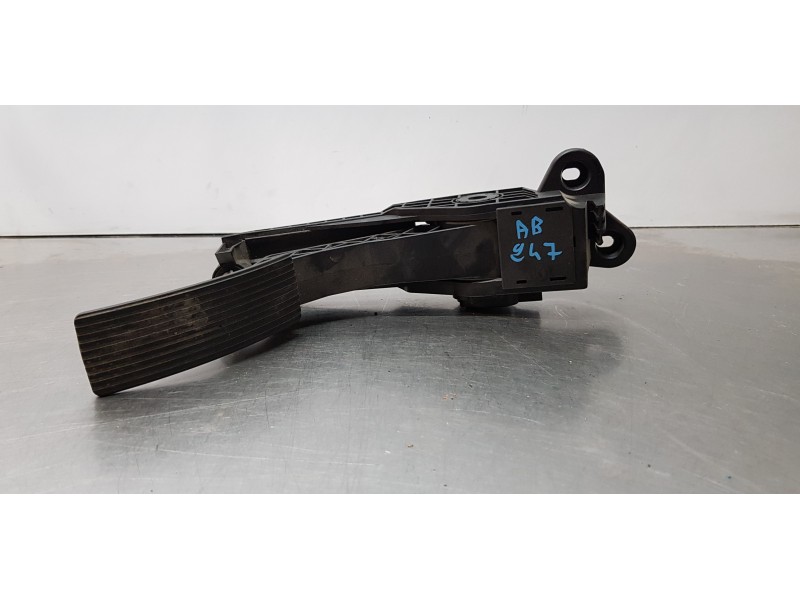 Recambio de pedal acelerador para mercedes clase r (w251) 320 cdi (251.022) referencia OEM IAM A1643000004  