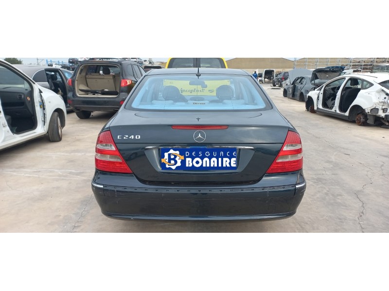 mercedes clase e (w211) berlina del año 2002