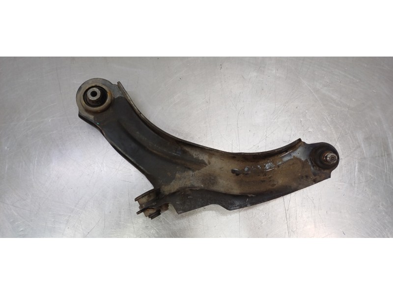 Recambio de brazo suspension inferior delantero izquierdo para renault clio iv authentique referencia OEM IAM 545050399R  