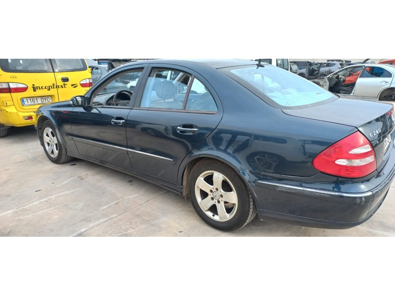 mercedes clase e (w211) berlina del año 2002