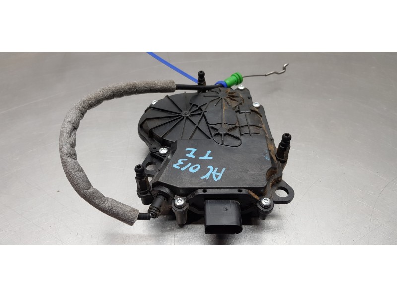 Recambio de motor cierre centralizado porton para land rover range rover vogue referencia OEM IAM LR039109  