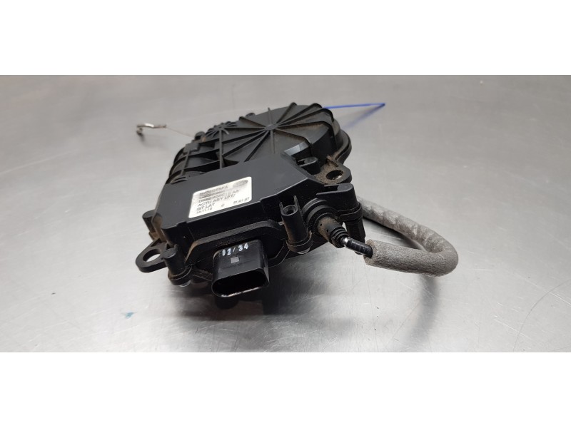 Recambio de motor cierre centralizado porton para land rover range rover vogue referencia OEM IAM LR039109  