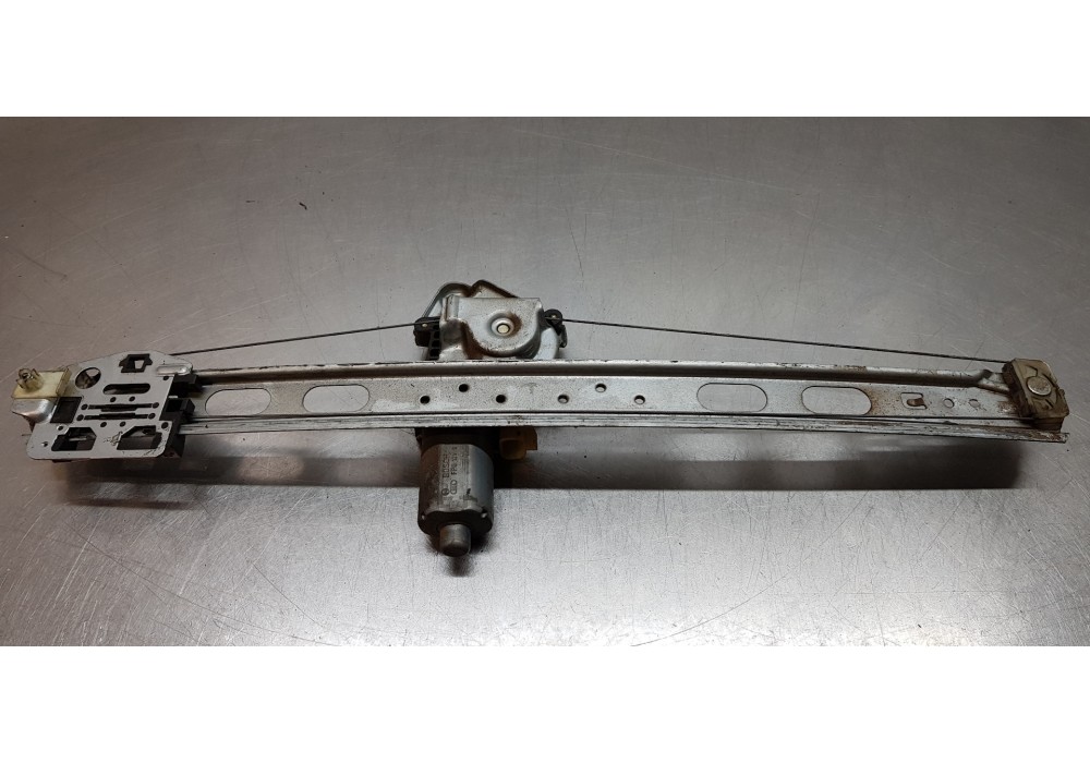 Recambio de elevalunas trasero derecho para mercedes clase m (w163) 270 cdi (163.113) referencia OEM IAM A1637300246  