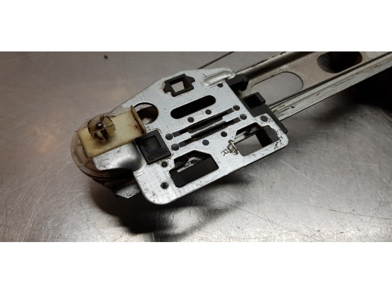 Recambio de elevalunas trasero derecho para mercedes clase m (w163) 270 cdi (163.113) referencia OEM IAM A1637300246  