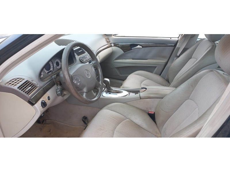 mercedes clase e (w211) berlina del año 2002