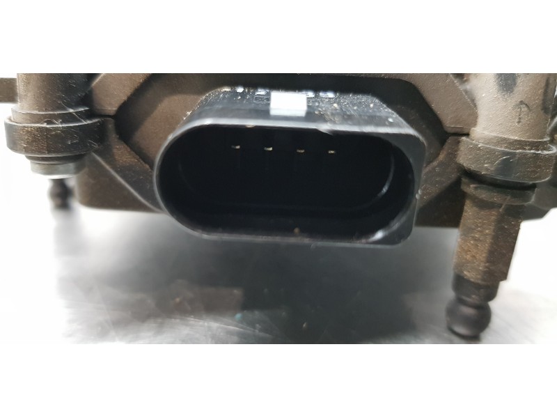 Recambio de motor cierre centralizado porton para land rover range rover vogue referencia OEM IAM LR034341  