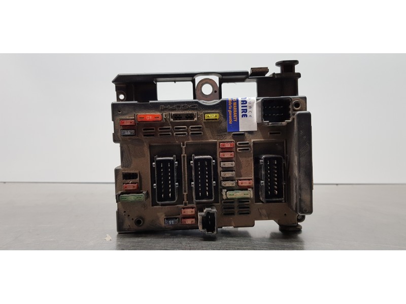 Recambio de caja reles / fusibles para peugeot 307 (s1) xs referencia OEM IAM 9643538080  