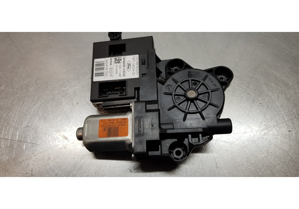 Recambio de motor elevalunas trasero derecho para ford kuga (cbv) trend referencia OEM IAM 1767048 7M5T14B534CD 7M5T14D218ZC