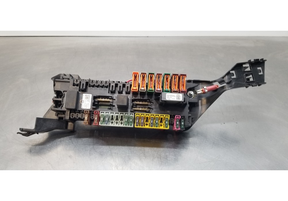Recambio de caja reles / fusibles para mercedes clase m (w166) ml 350 bluetec (166.004) referencia OEM IAM A1665401750  
