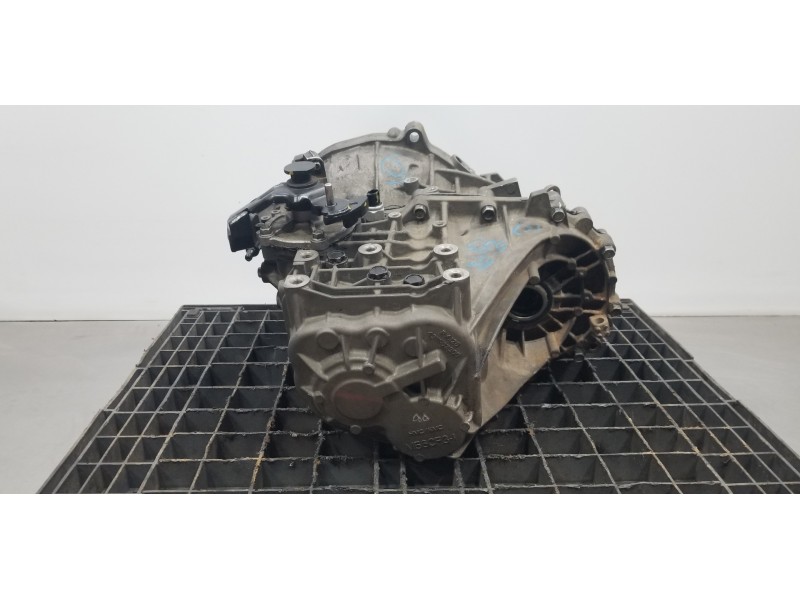 Recambio de caja cambios para hyundai tucson essence bluedrive 2wd referencia OEM IAM 430003D847 4311132300 M56CF31