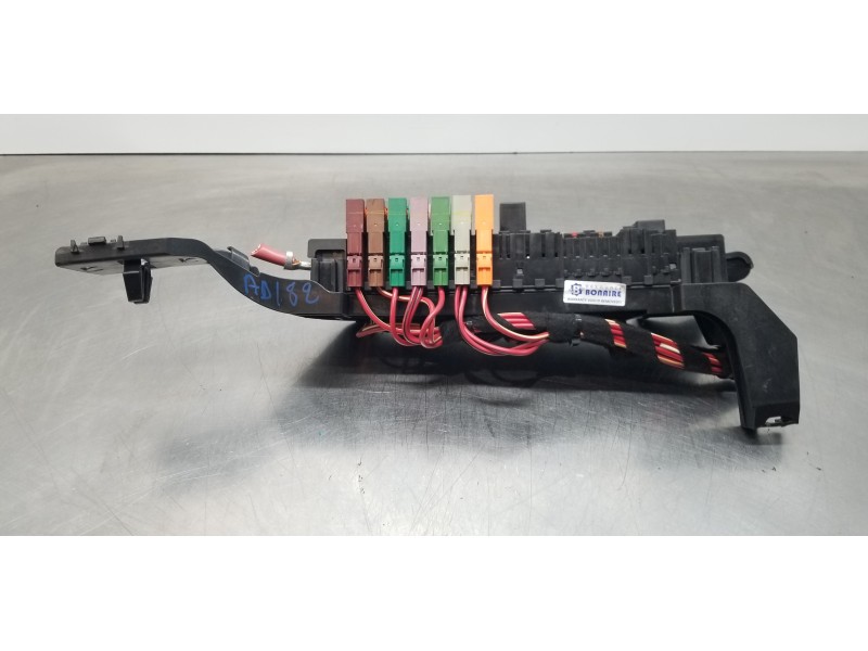 Recambio de caja reles / fusibles para mercedes clase m (w166) ml 350 bluetec (166.004) referencia OEM IAM A1665401750  