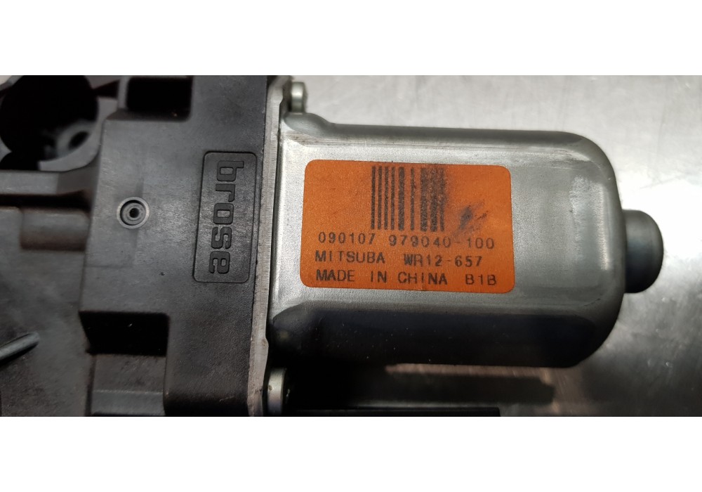 Recambio de motor elevalunas trasero derecho para ford kuga (cbv) trend referencia OEM IAM 1767048 7M5T14B534CD 7M5T14D218ZC