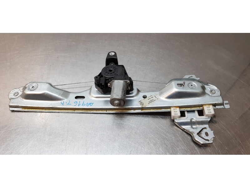 Recambio de elevalunas trasero derecho para renault kadjar zen referencia OEM IAM 827004EA0A   Recambio de elevalunas trasero derecho para renault kadjar zen referencia OEM IAM 827004EA0A