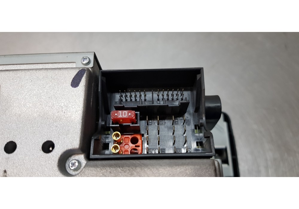 Recambio de sistema audio / radio cd para mercedes clase r (w251) 320 cdi (251.022) referencia OEM IAM A2518209489  