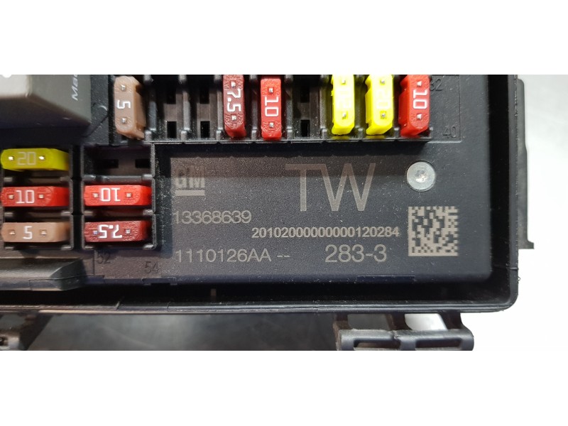 Recambio de caja reles / fusibles para opel zafira tourer edition referencia OEM IAM 13368639   Recambio de caja reles / fusibles para opel zafira tourer edition referencia OEM IAM 13368639