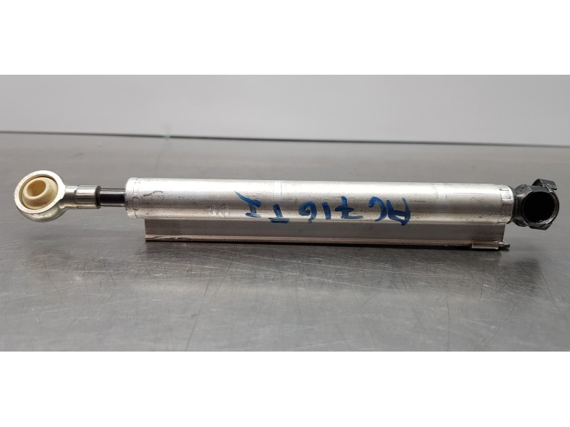 Recambio de amortiguadores maletero / porton para bmw serie 3 cabrio (e93) 320i referencia OEM IAM 54377128782   Recambio de amortiguadores maletero / porton para bmw serie 3 cabrio (e93) 320i referencia OEM IAM 54377128782