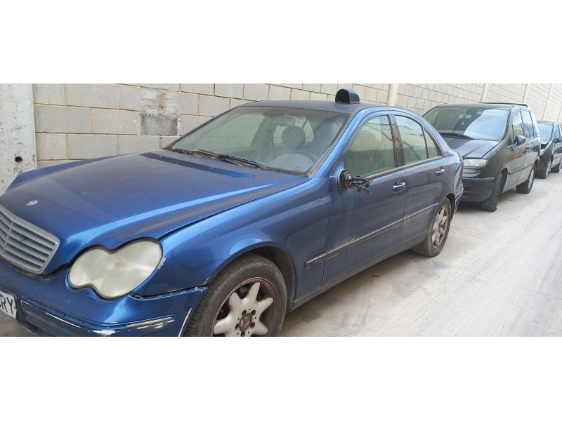 mercedes clase c (w203) berlina del año 2004