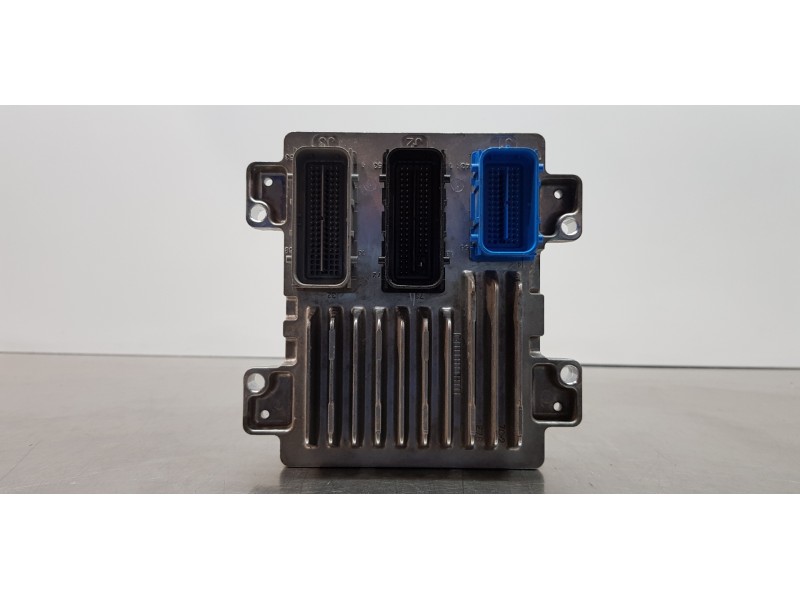 Recambio de centralita motor uce para opel zafira tourer edition referencia OEM IAM 12655586   Recambio de centralita motor uce para opel zafira tourer edition referencia OEM IAM 12655586