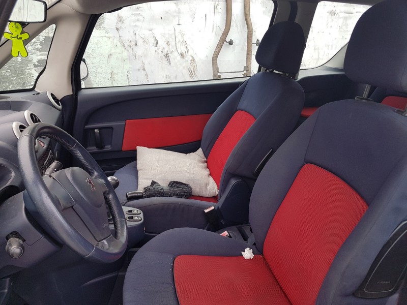 peugeot 1007 del año 2005