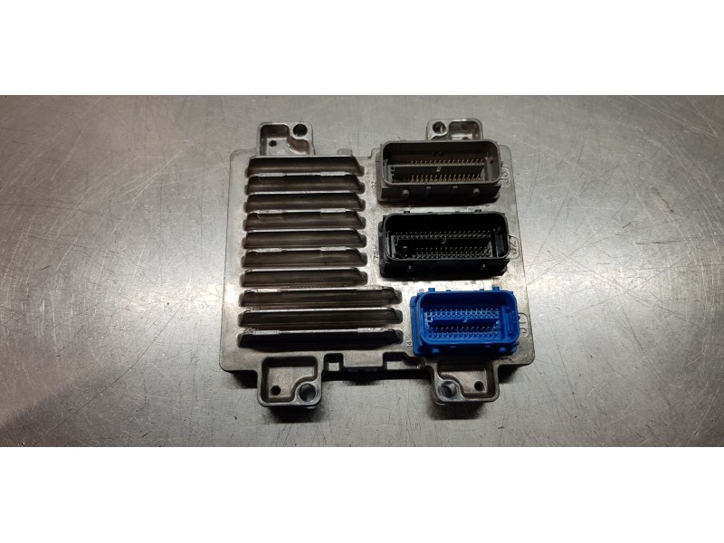 Recambio de centralita motor uce para opel zafira tourer edition referencia OEM IAM 12655586   Recambio de centralita motor uce para opel zafira tourer edition referencia OEM IAM 12655586