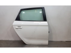 Recambio de puerta trasera derecha para kia carens ( ) basic referencia OEM IAM 77004A4000