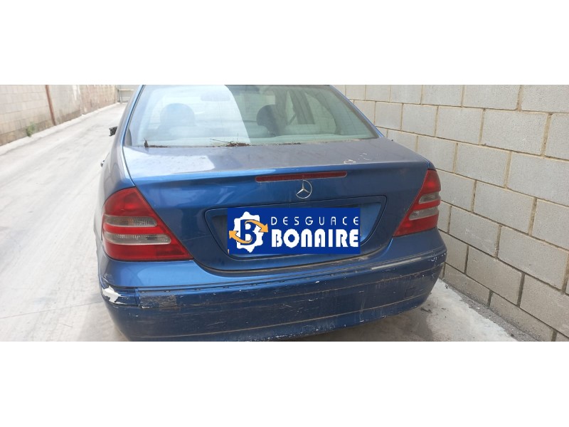 mercedes clase c (w203) berlina del año 2004