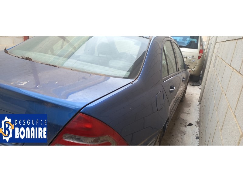 mercedes clase c (w203) berlina del año 2004