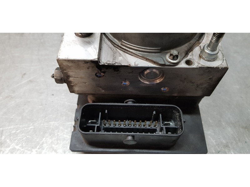 Recambio de abs para peugeot 5008 allure referencia OEM IAM 9808066080  