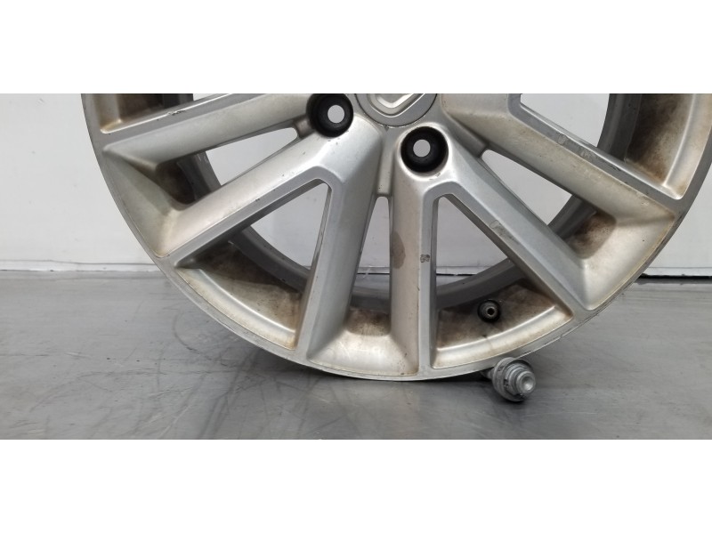 Recambio de llanta para dacia lodgy laureate referencia OEM IAM 403002441R   Recambio de llanta para dacia lodgy laureate referencia OEM IAM 403002441R