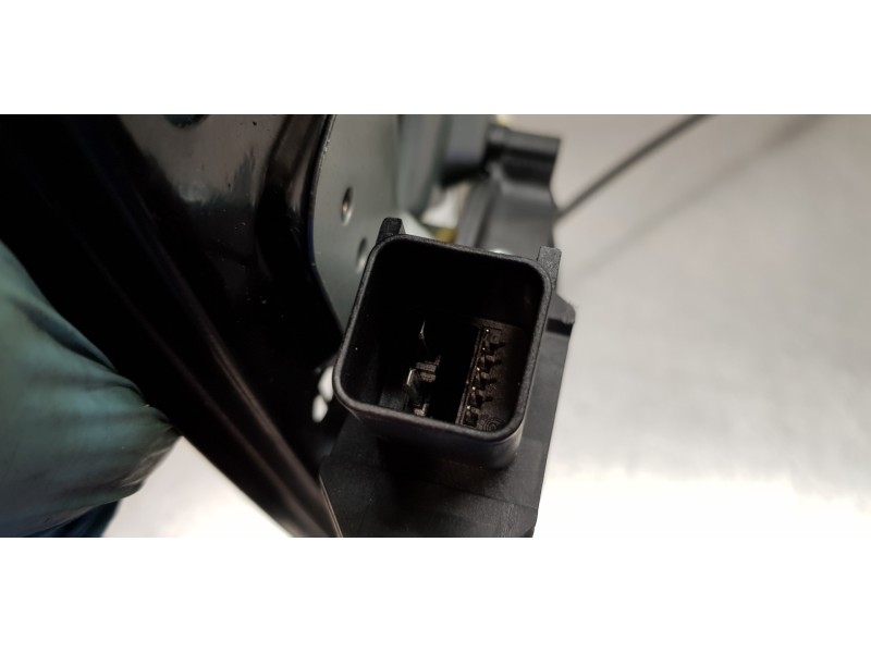 Recambio de elevalunas delantero izquierdo para opel zafira tourer edition referencia OEM IAM 13369285 13260137  Recambio de elevalunas delantero izquierdo para opel zafira tourer edition referencia OEM IAM 13369285 13260137