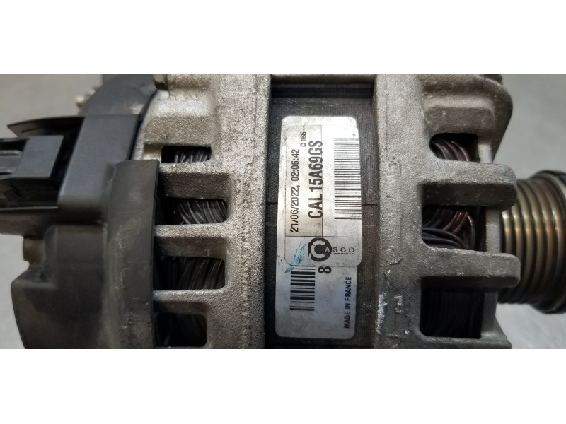 Recambio de alternador para renault scenic iv grand zen referencia OEM IAM 231004742R  